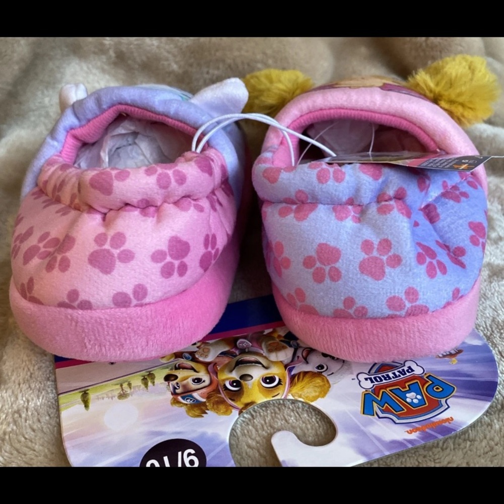 NWT Girl’s Paw Patrol Slippers Shoes Skye Everest Size 9/10 - Picture 6 of 7